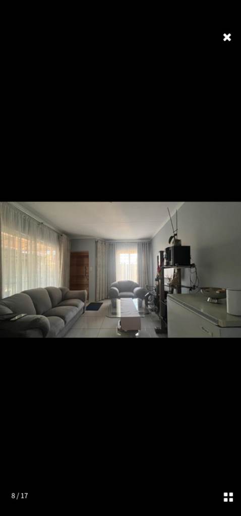 3 Bed Townhouse in Ormonde photo number 3