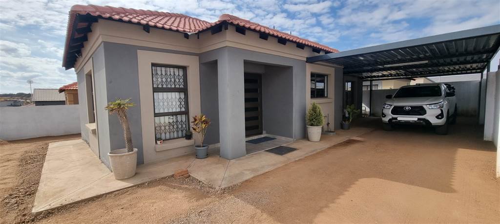3 Bedroom House 3 Bedroom House