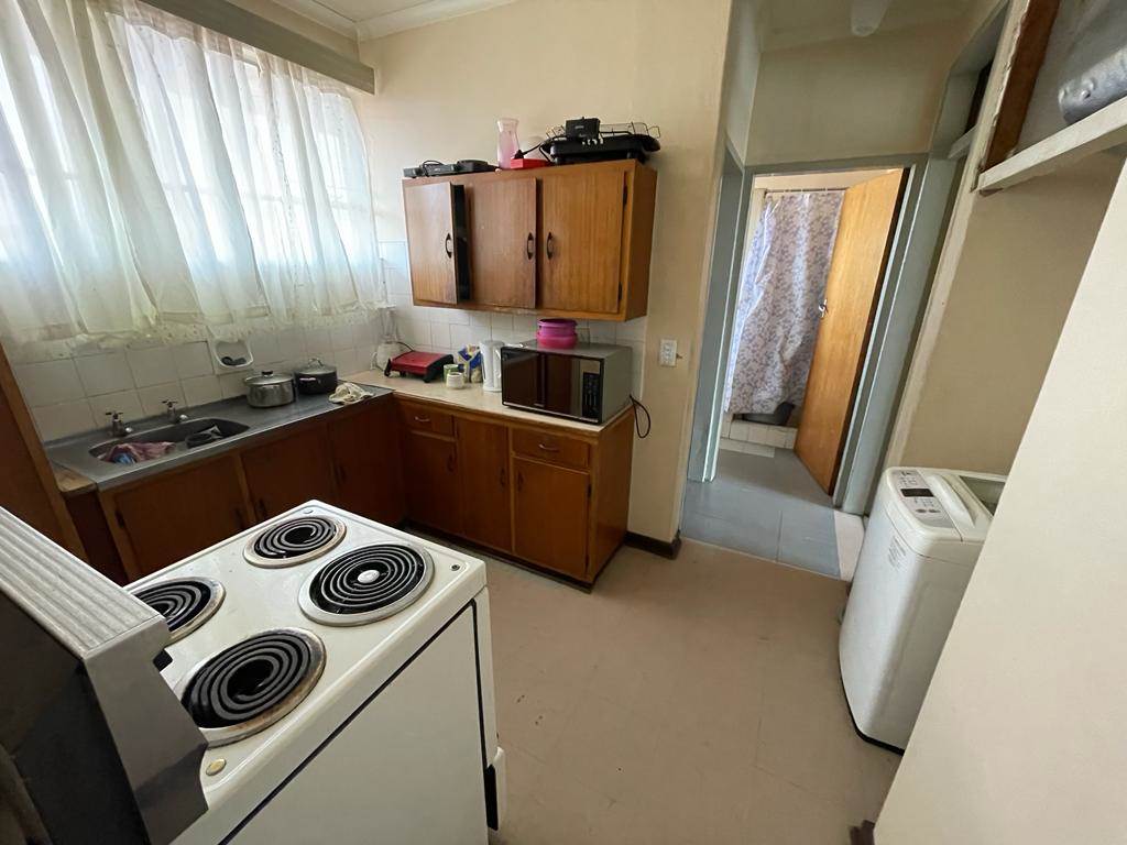 1 Bed Flat in Barry Hertzog Park photo number 7