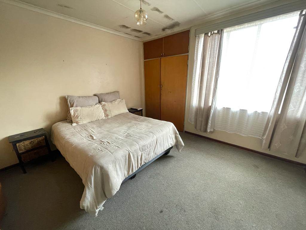 1 Bed Flat in Barry Hertzog Park photo number 10