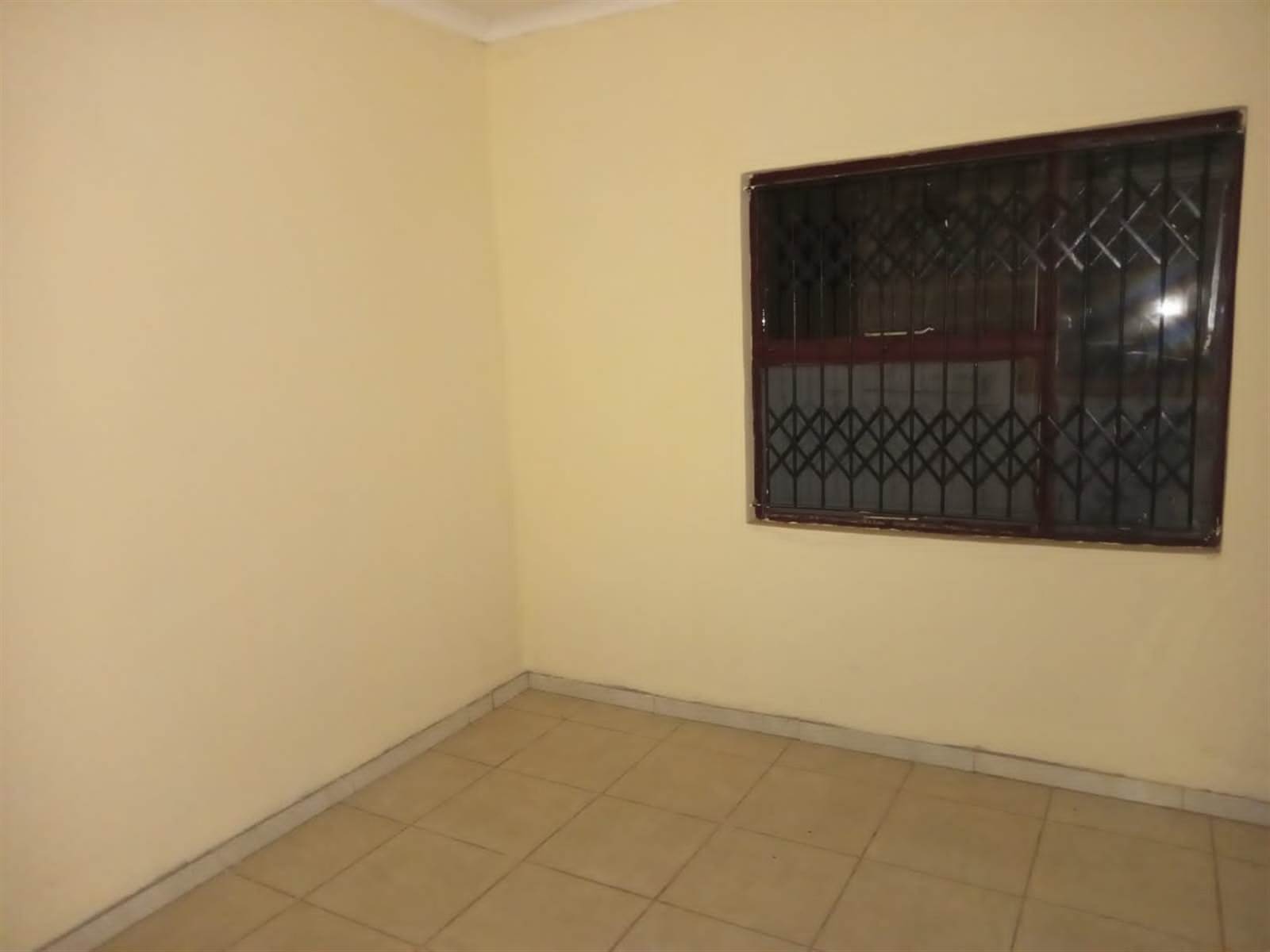 3 Bed House in Mankweng photo number 4