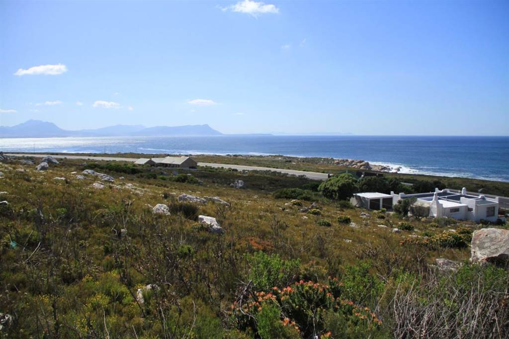 22.3 ha Land available in Bettys Bay photo number 8