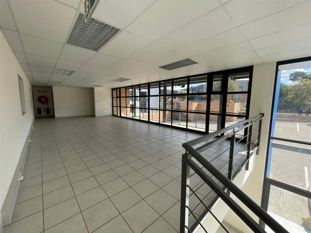 913  m² Industrial space in Roodepoort Central photo number 17