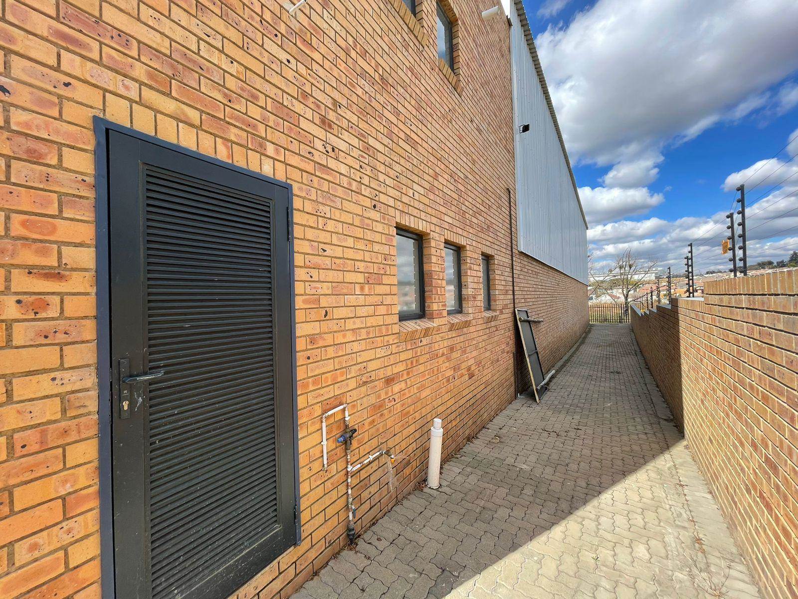 913  m² Industrial space in Roodepoort Central photo number 30