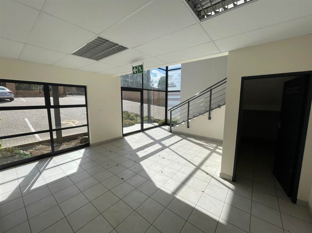 913  m² Industrial space in Roodepoort Central photo number 16