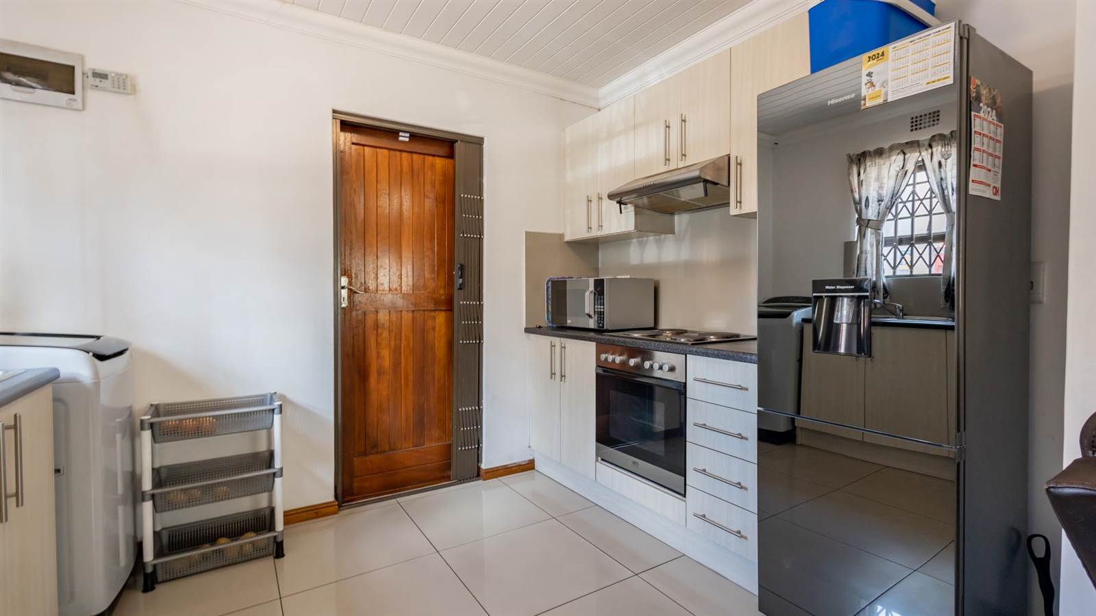 3 Bed House in Rondevallei photo number 5