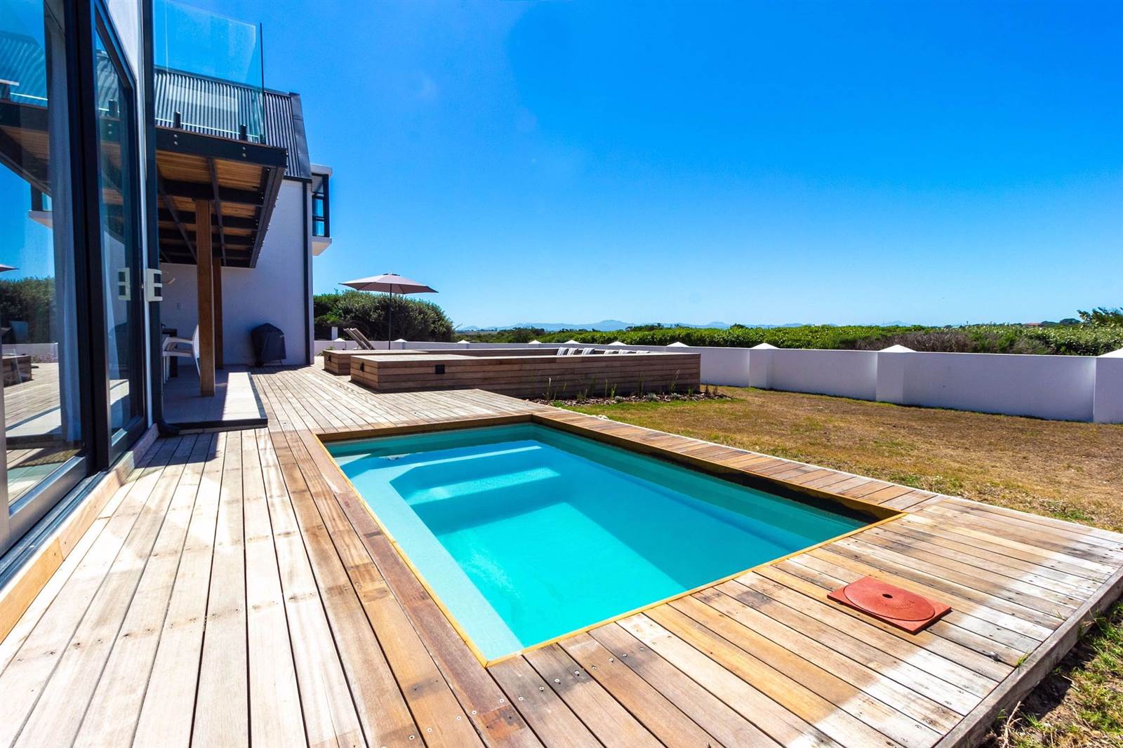 4 Bed House in St Francis Bay photo number 5