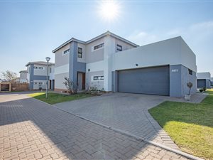 3 Bed House in Thatchfield