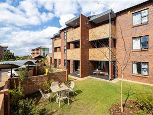 2 Bed Apartment in Val de Grace