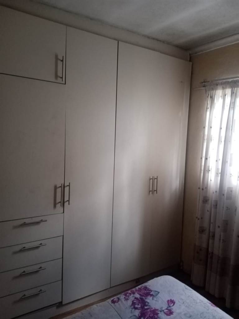 4 Bed House in Khayelitsha photo number 21
