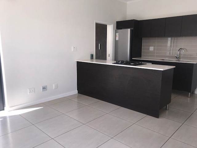 1 Bed Apartment in Edenvale photo number 2