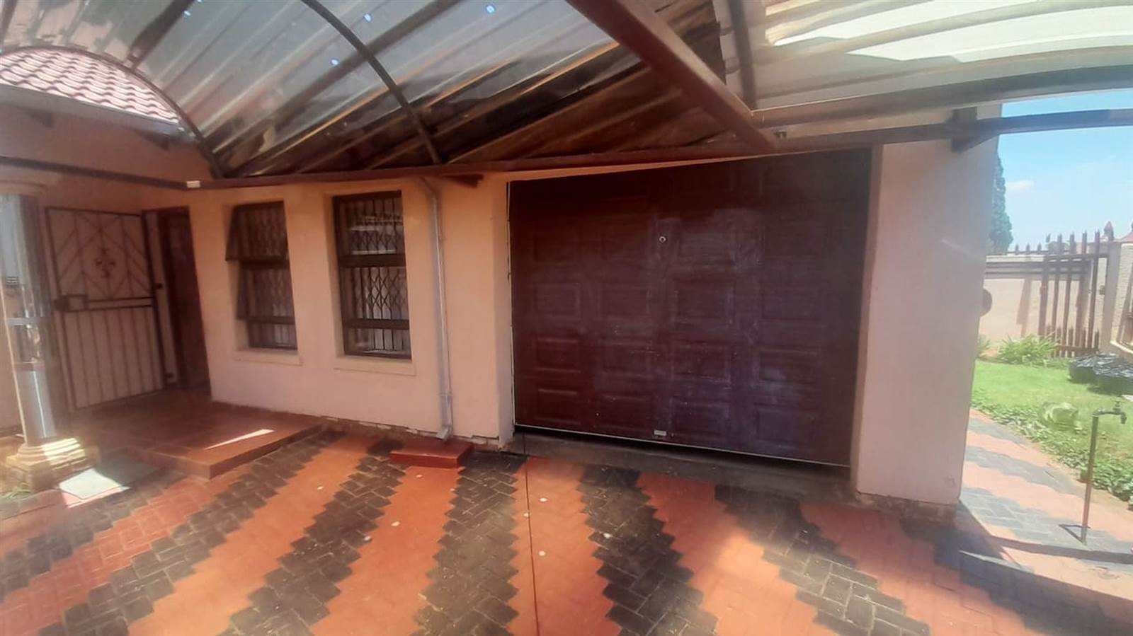 3 Bed House in Sebokeng Zone 14 photo number 2