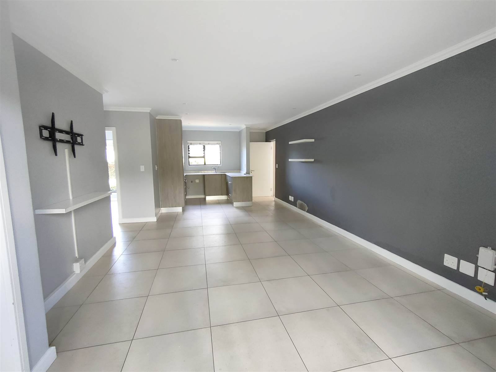 2 Bed Apartment in Emberton Estate photo number 6