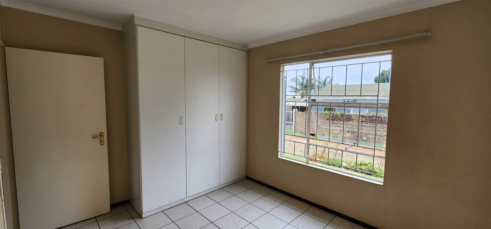 2 Bed Townhouse in Fairland photo number 13