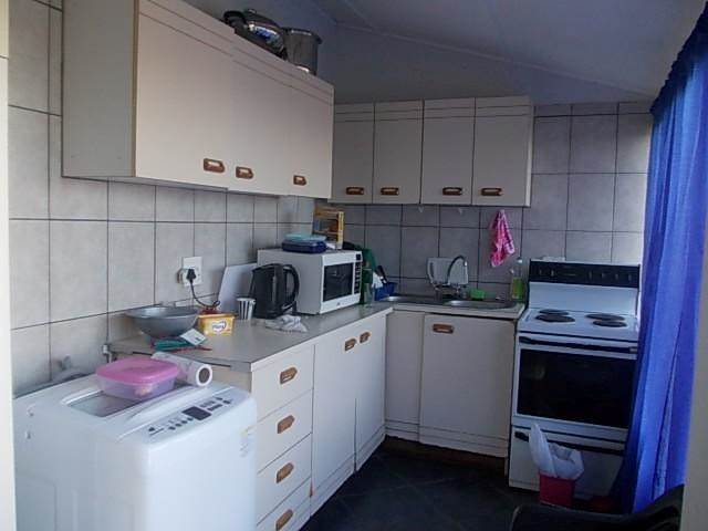 2 Bed Townhouse in Shelly Beach photo number 5