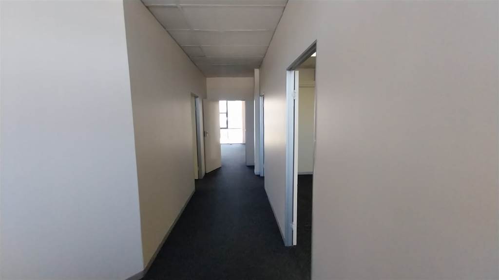 125  m² Commercial space in Pretoria North photo number 4