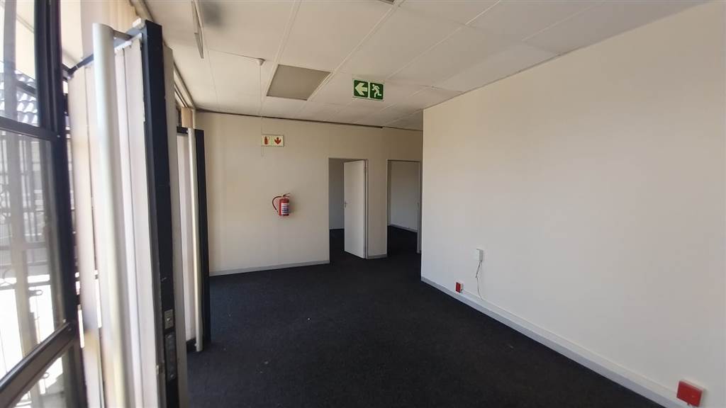 125  m² Commercial space in Pretoria North photo number 25