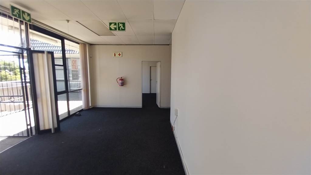 125  m² Commercial space in Pretoria North photo number 26