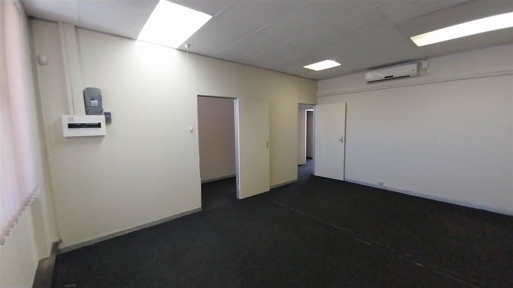 125  m² Commercial space in Pretoria North photo number 5