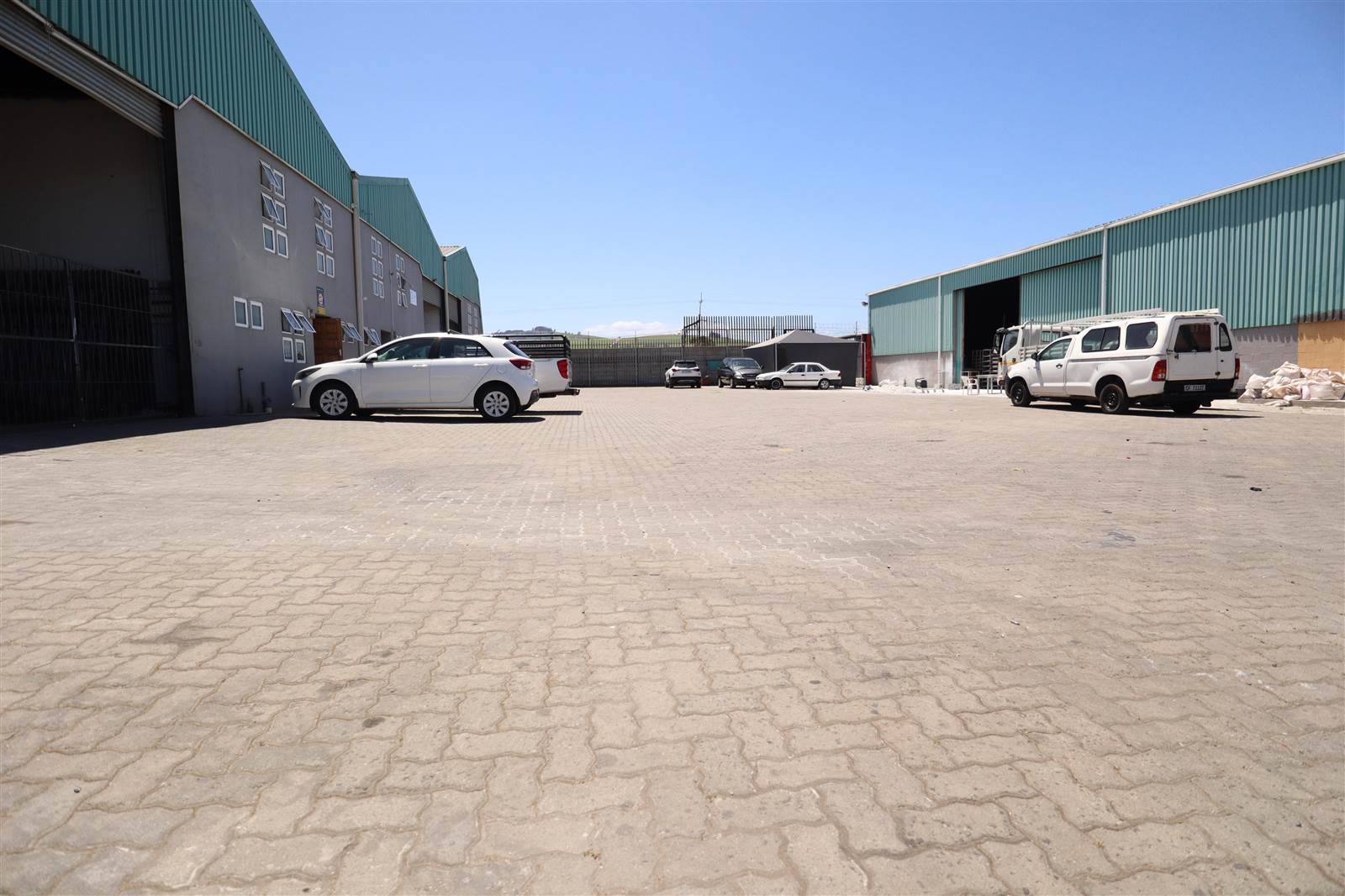 3000  m² Industrial space in Kuilsriver photo number 1