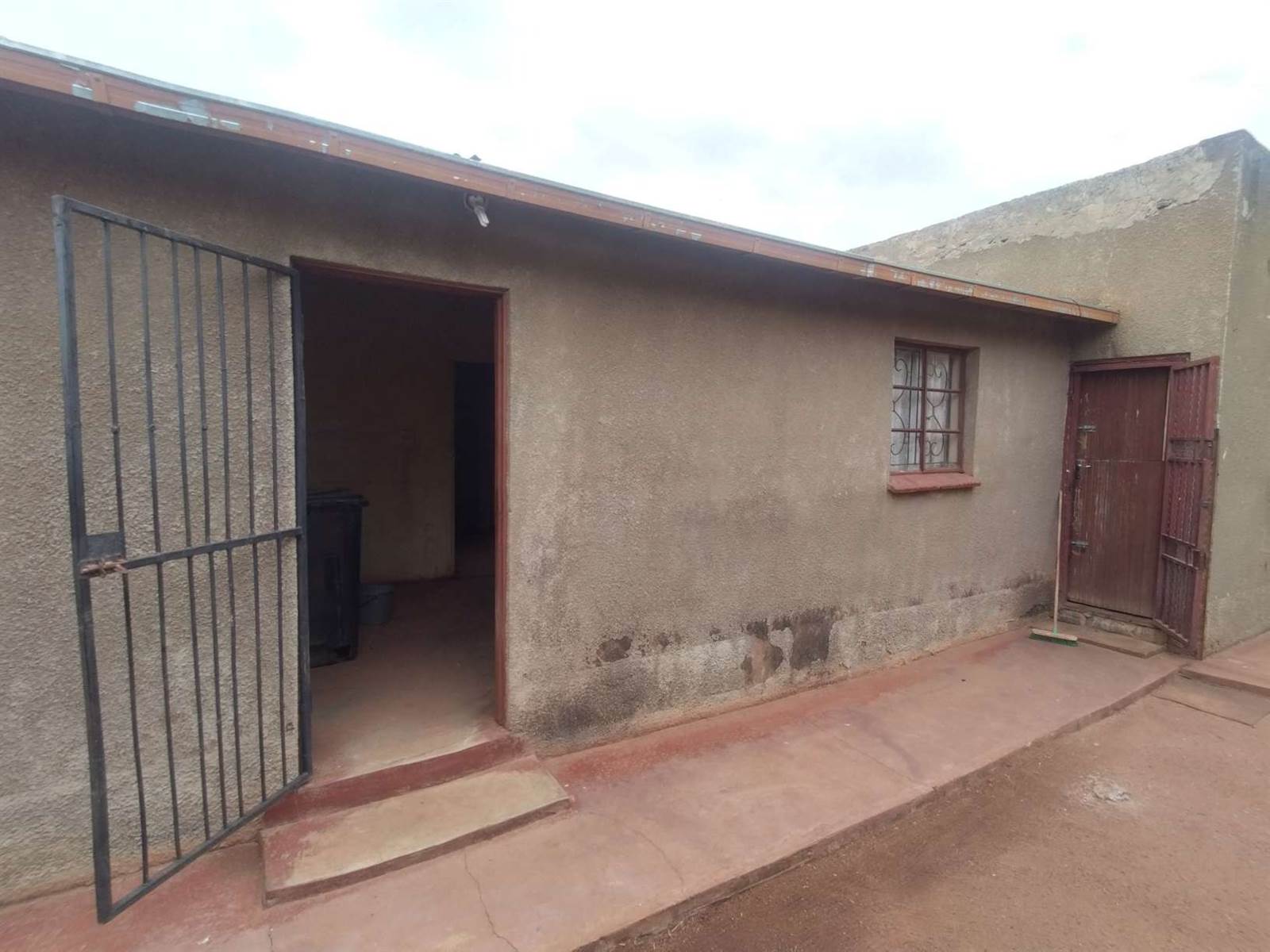 4 Bed House in Mokopane photo number 12