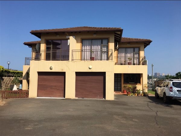 3 Bed Townhouse in Sea Cow Lake