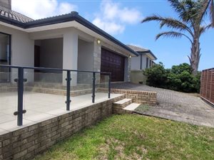 Townhouse in Lovemore Park