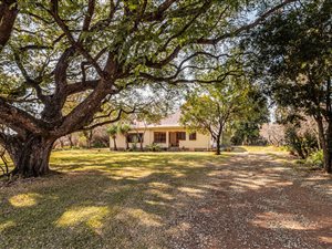 67.8 ha Farm in Kameelfontein and surrounds