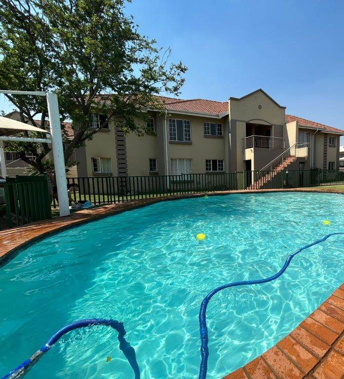 3 Bed Apartment in Boksburg East photo number 1