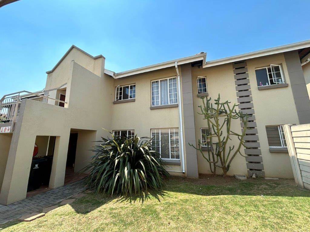 3 Bed Apartment in Boksburg East photo number 26