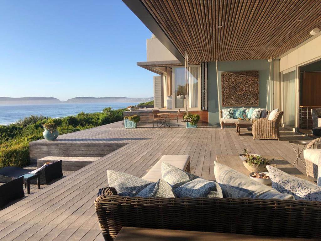 8 Bed House in Plettenberg Bay photo number 1