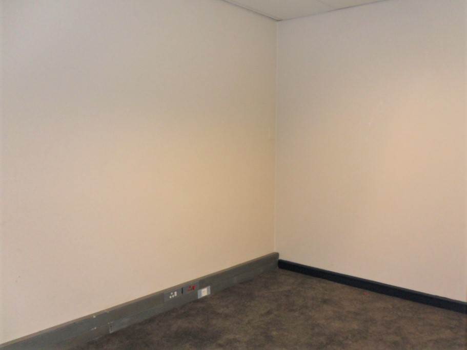 303  m² Commercial space in Fourways photo number 9