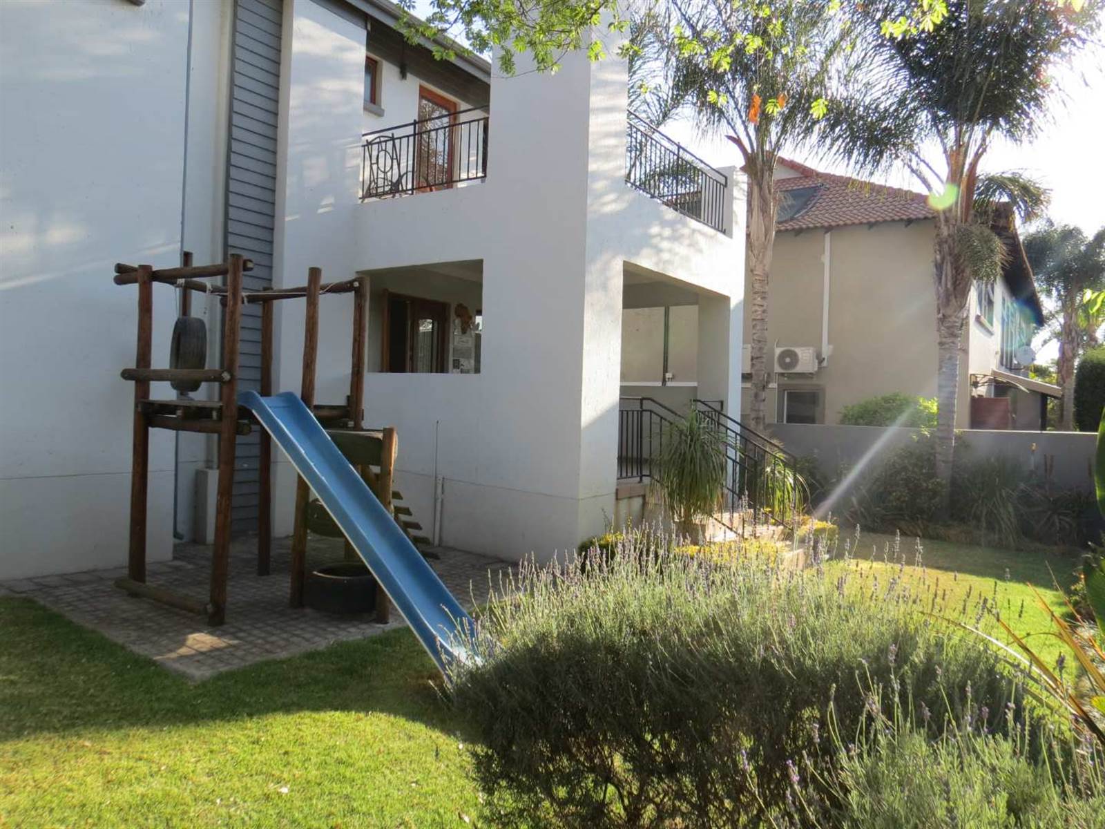 4 Bed House in Greenstone Hill photo number 13