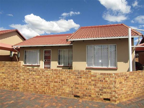 3 Bed Townhouse in Ormonde photo number 25
