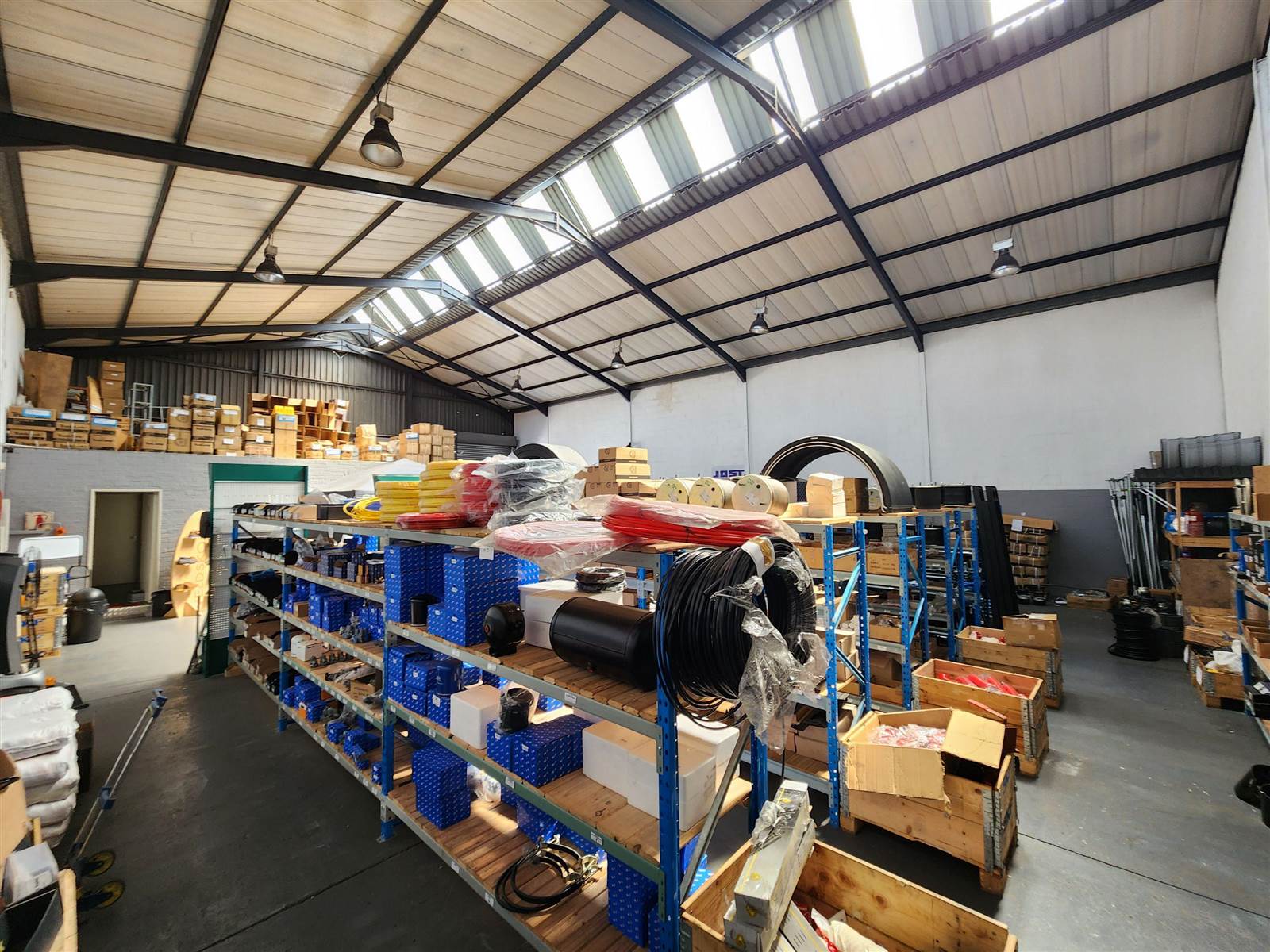 280  m² Industrial space in Bellville Central photo number 4