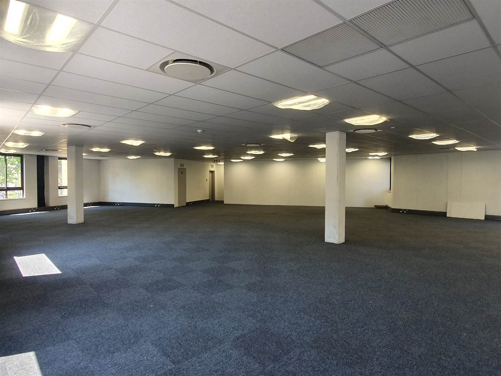 406  m² Commercial space in Fourways photo number 9