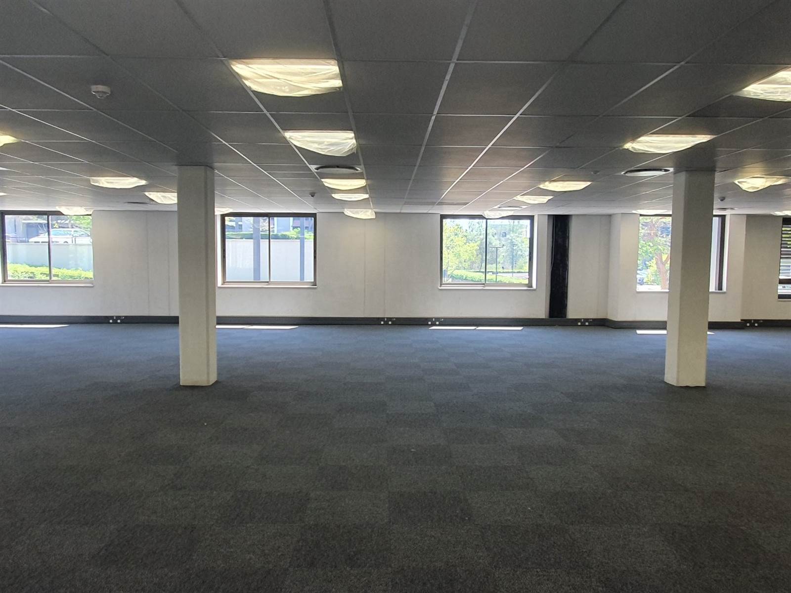 406  m² Commercial space in Fourways photo number 2