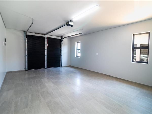 2 Bedroom Townhouse 2 Bedroom Townhouse