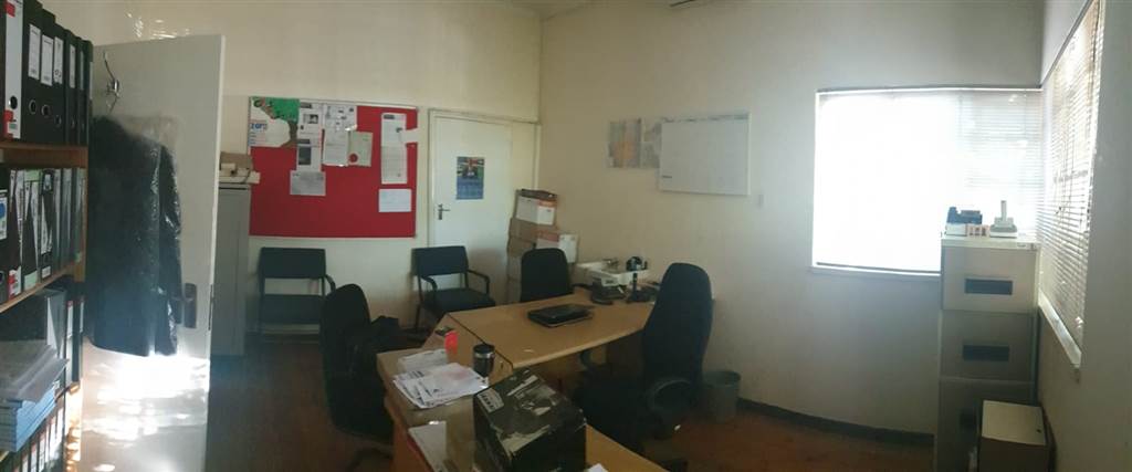 150  m² Office Space in Kimberley Central photo number 4