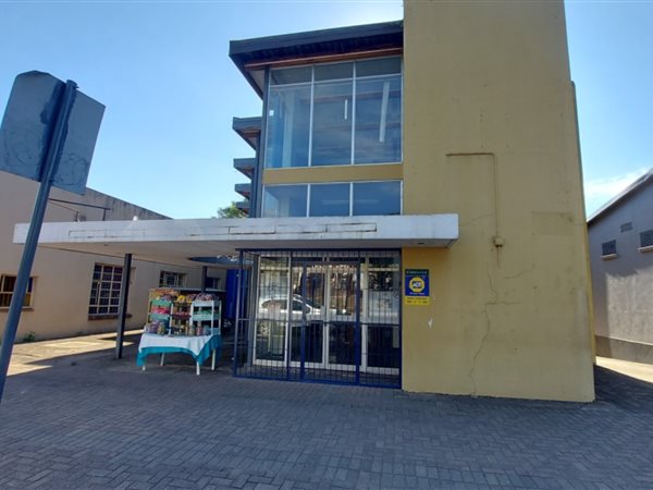 300 m² Commercial space 300 m² Commercial space