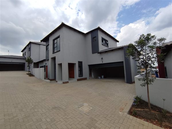 4 Bed Townhouse in The Reeds