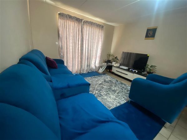 3 Bedroom Townhouse 3 Bedroom Townhouse