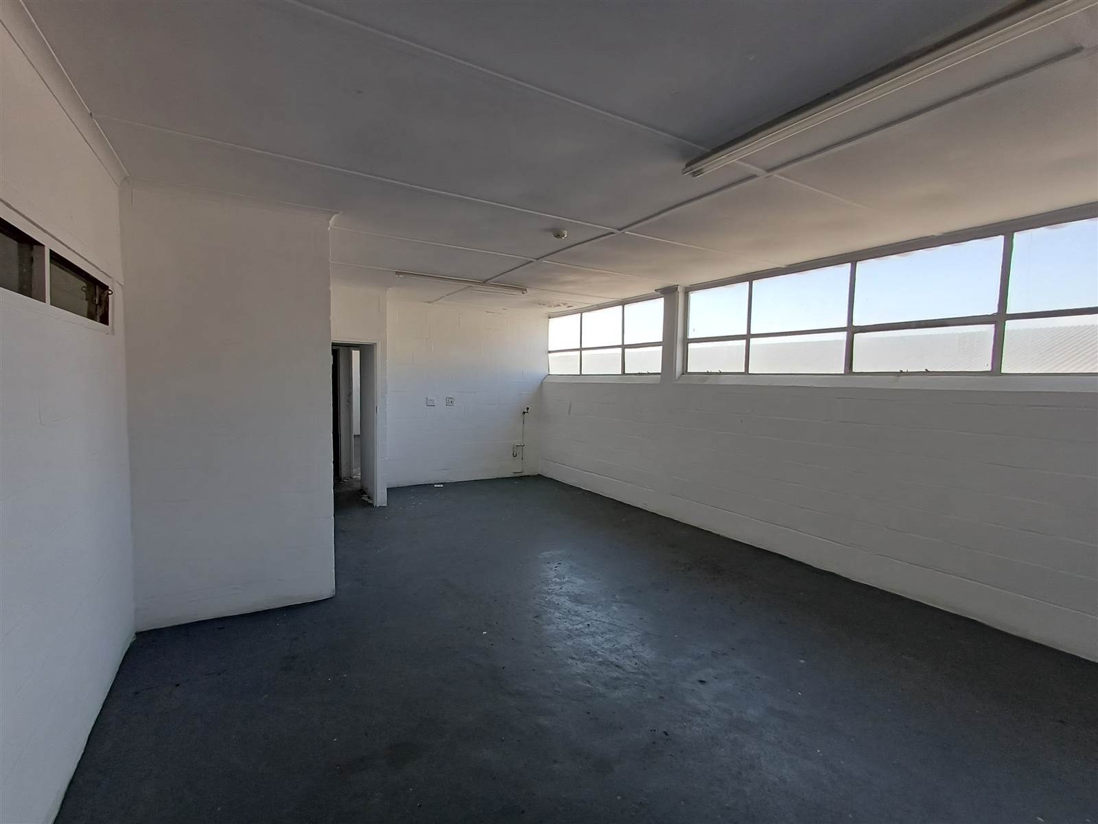 475  m² Industrial space in Retreat photo number 12