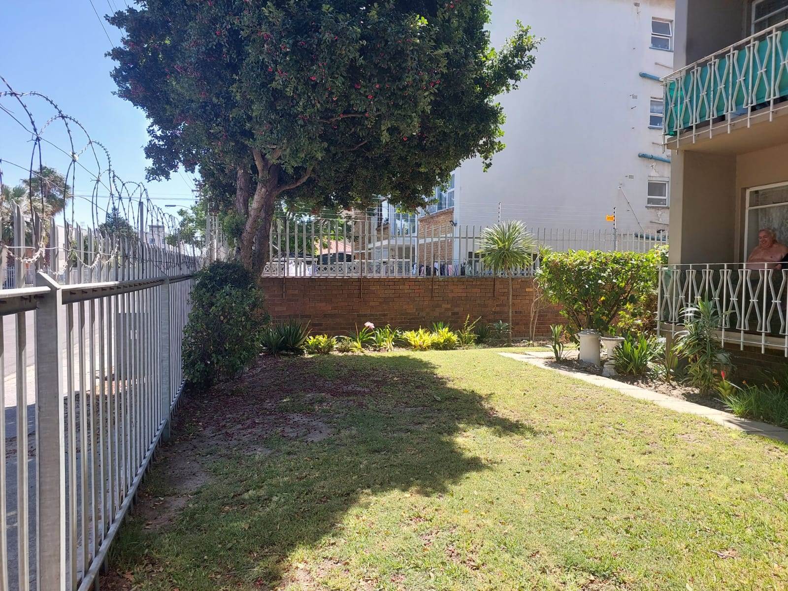 2 Bed Apartment in Parow Central photo number 22