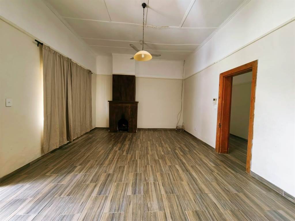 3 Bed House in Potchefstroom Central photo number 7