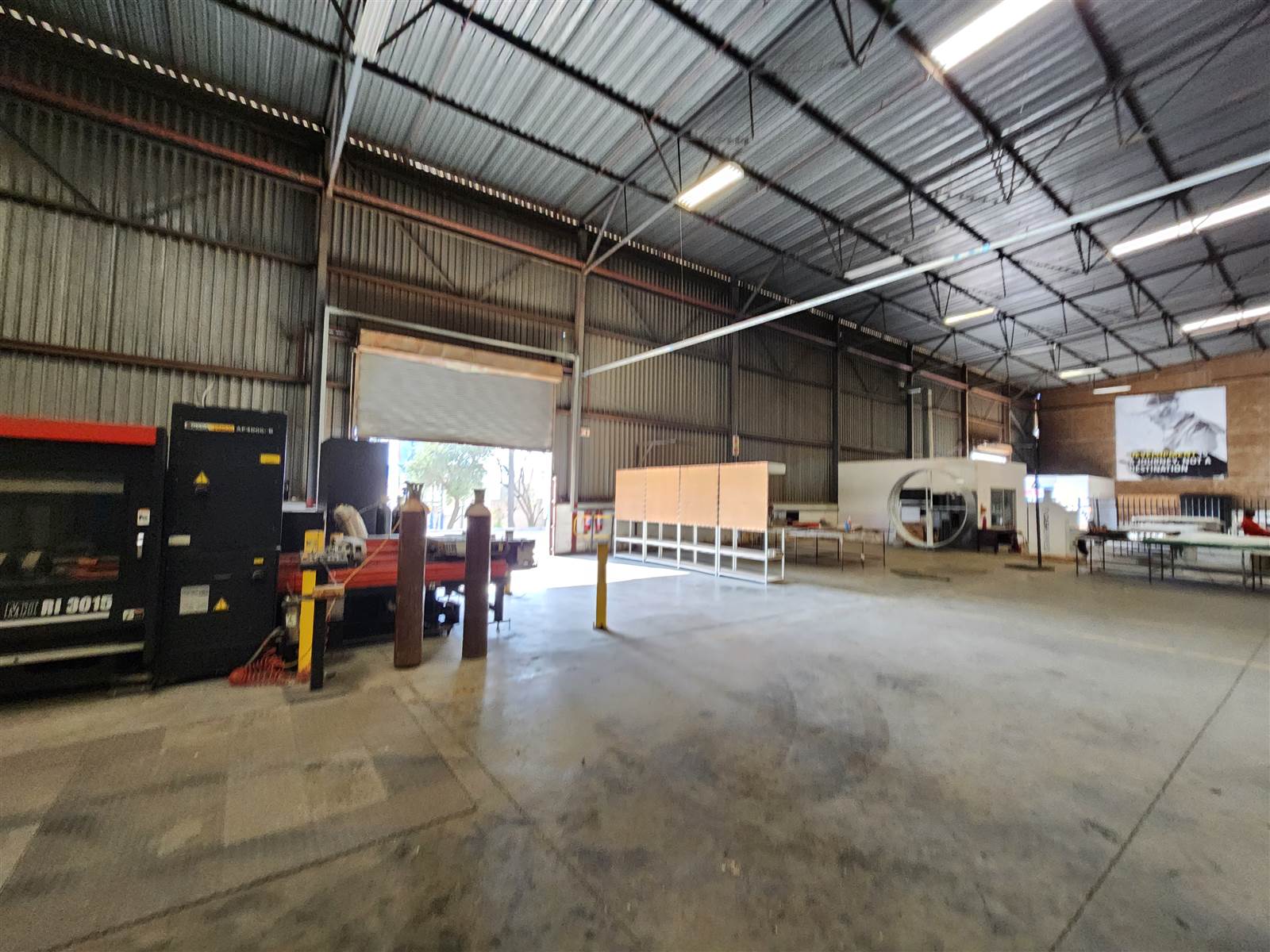 8497  m² Industrial space in Commercia photo number 14