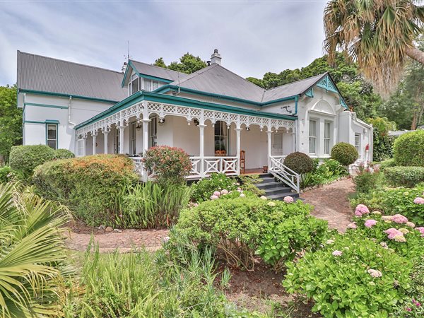 14 Bedroom House 14 Bedroom House