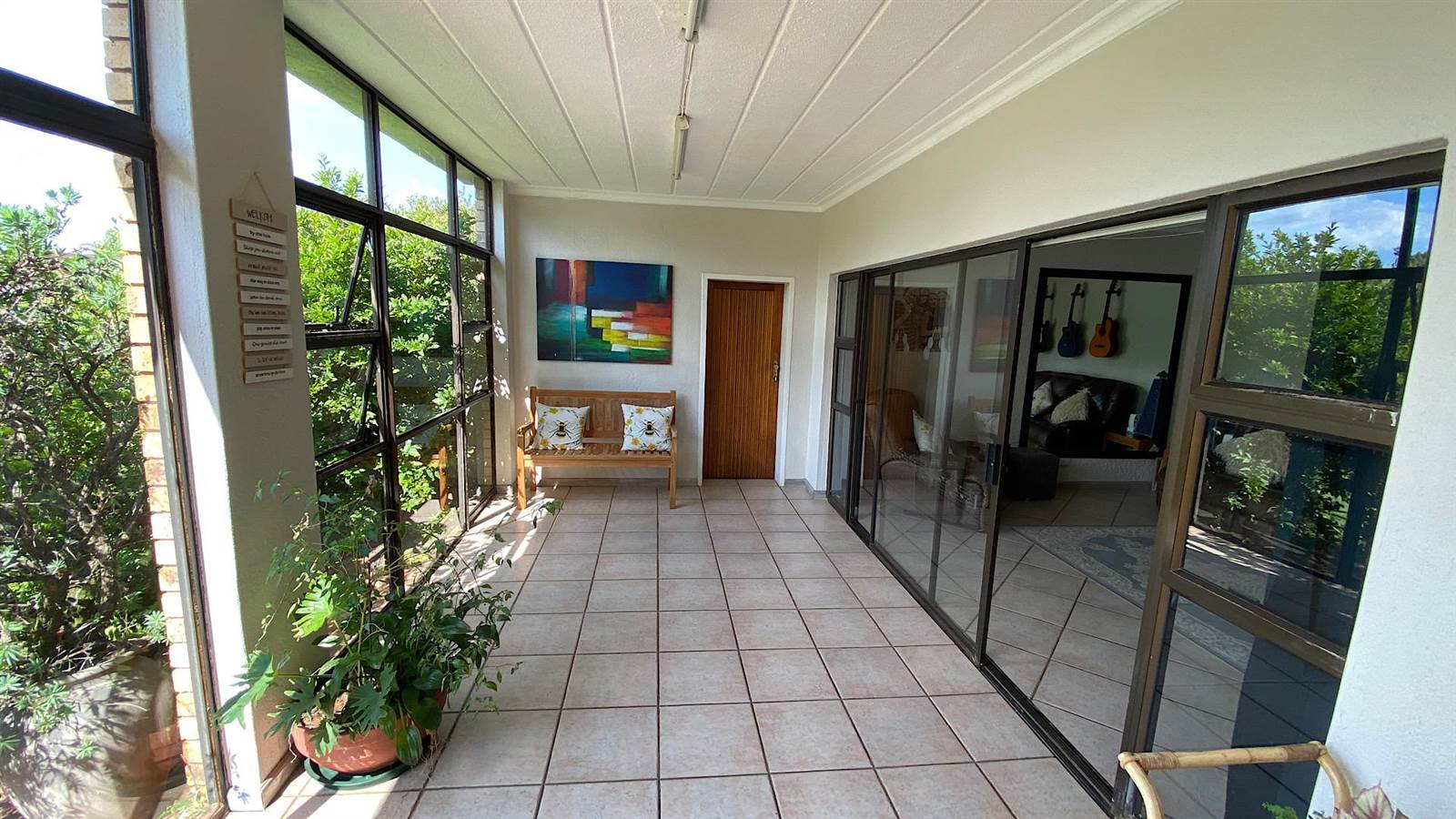 5 Bed House in Carletonville photo number 10