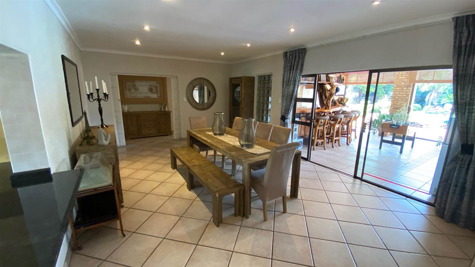5 Bed House in Carletonville photo number 14