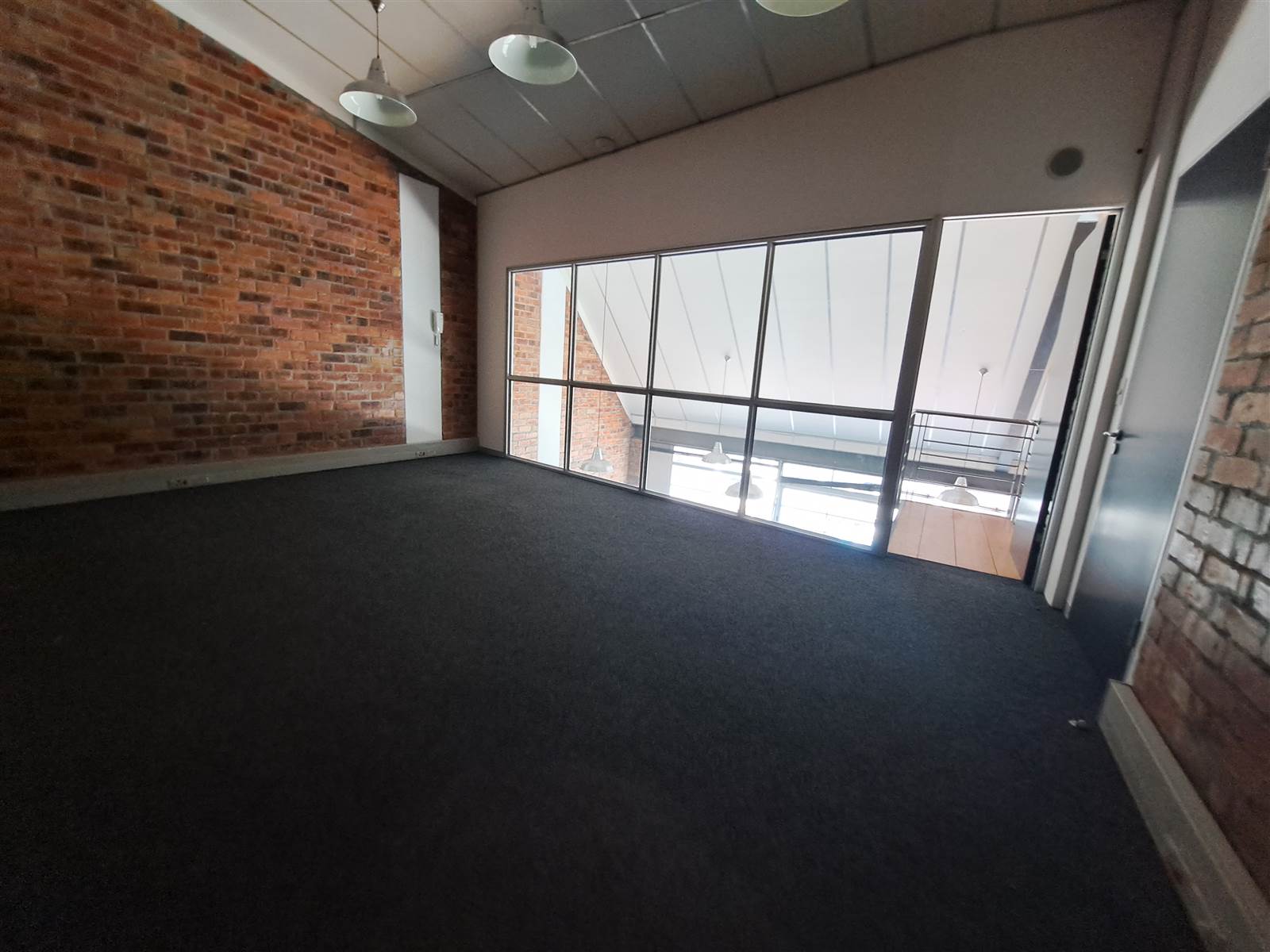 109  m² Commercial space in Green Point photo number 6